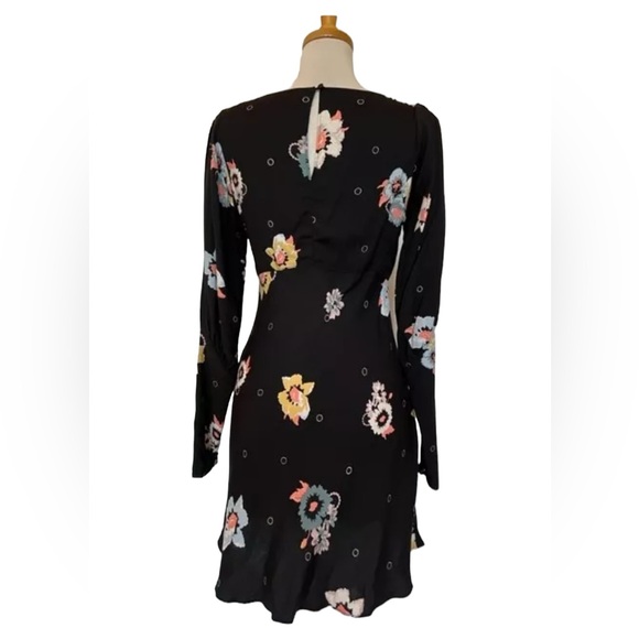 Free People - Picture 3 of 11